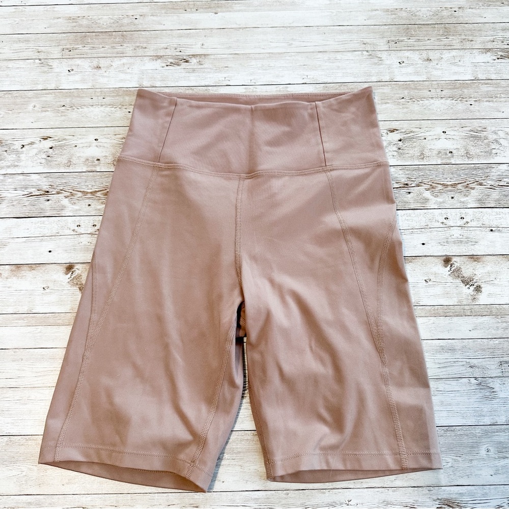 Girlfriend Collective Biker Short Size Medium